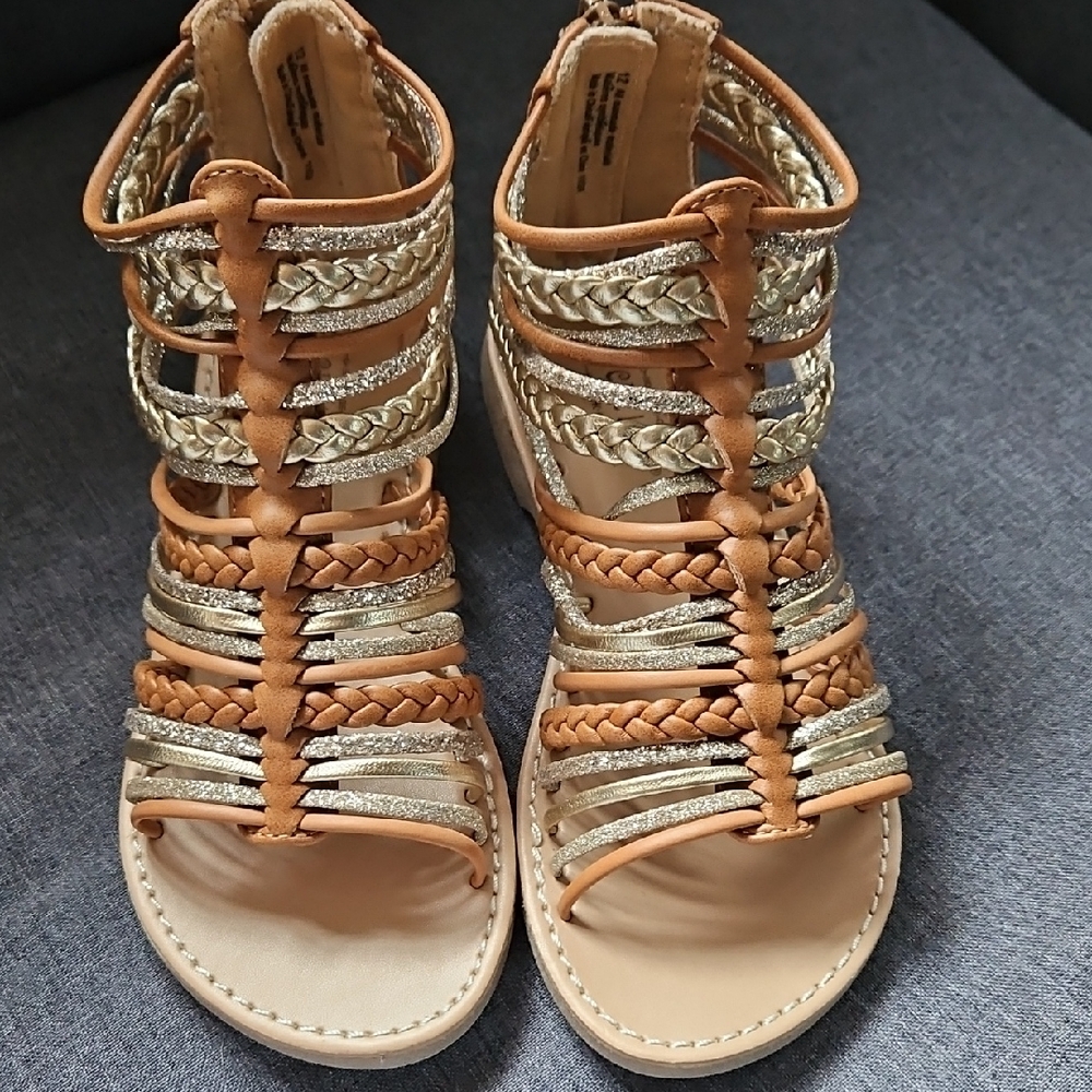 Seychelles Kids Sandals with Tan and Gold Straps‎